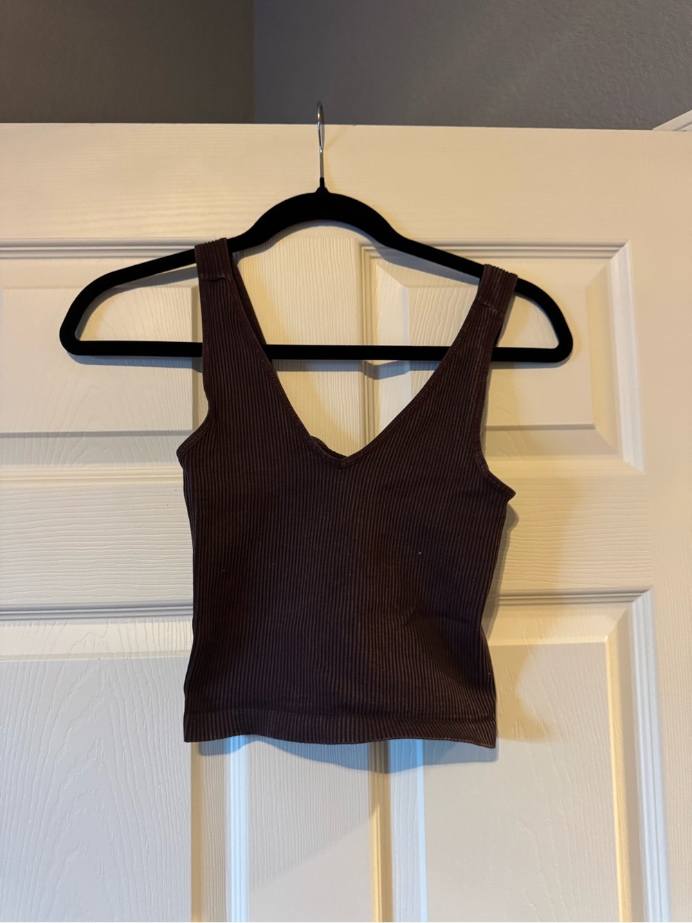 Ribbed V-Neck Tank Top - Brown